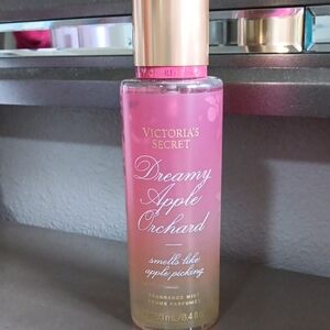 Victoria's Secret SWEET APPLE ORCHARD Fragrance